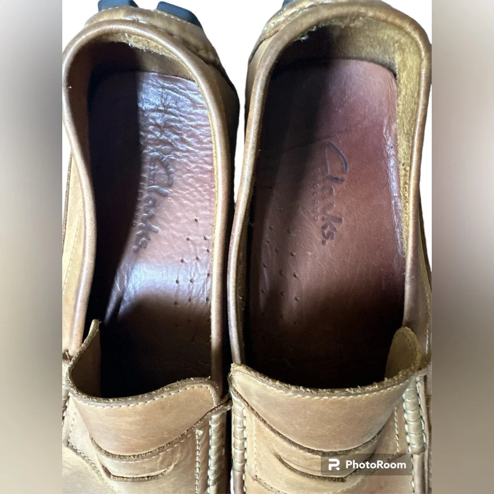 Clark’s men moccasin leather upper shoes